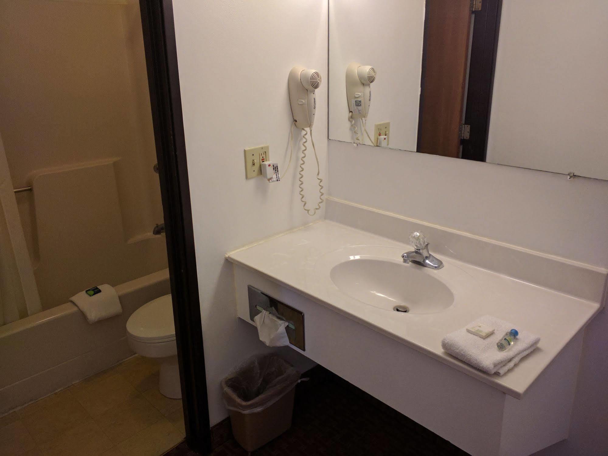 Value Inn Harrisburg-York Valley Green Eksteriør bilde